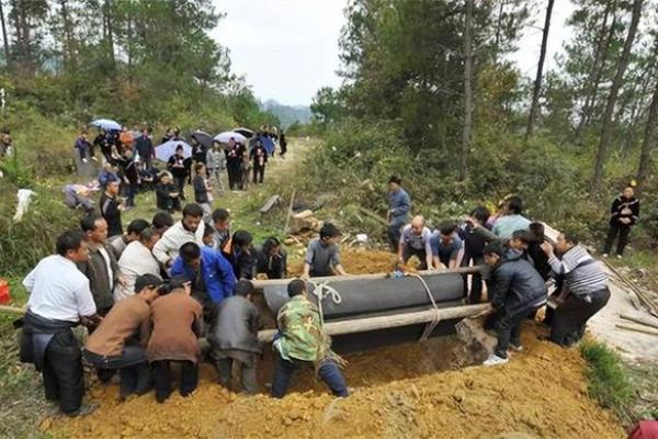 不出正月不能动土吗(不出正月可以安葬吗) 不出正月不能动土吗(不出正月可以安葬吗)