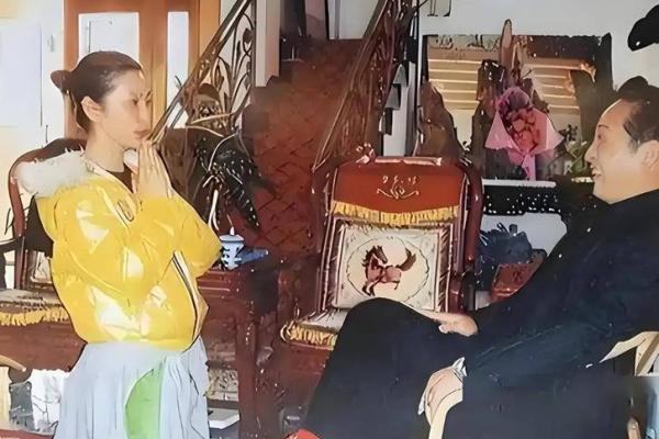 大师王林给女星开光 大师王林给女星开光